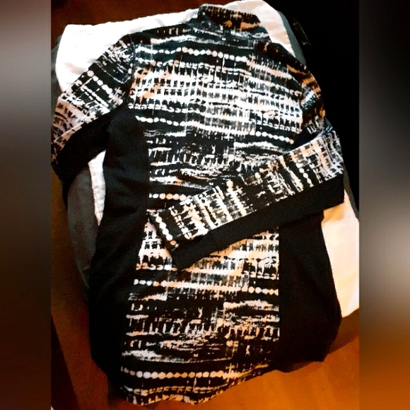 Performance Jacket - Picture 2 of 3